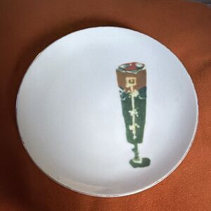 Narumi China Decorative Plate Round White Floral Vase Green Brown Red Printed